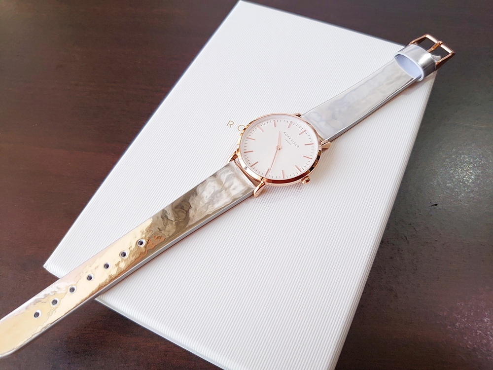 ROSEFIELD ローズフィールド 腕時計 Tribeca 33mm ローズゴールドケース フロント メタリックストラップ 装着デザイン