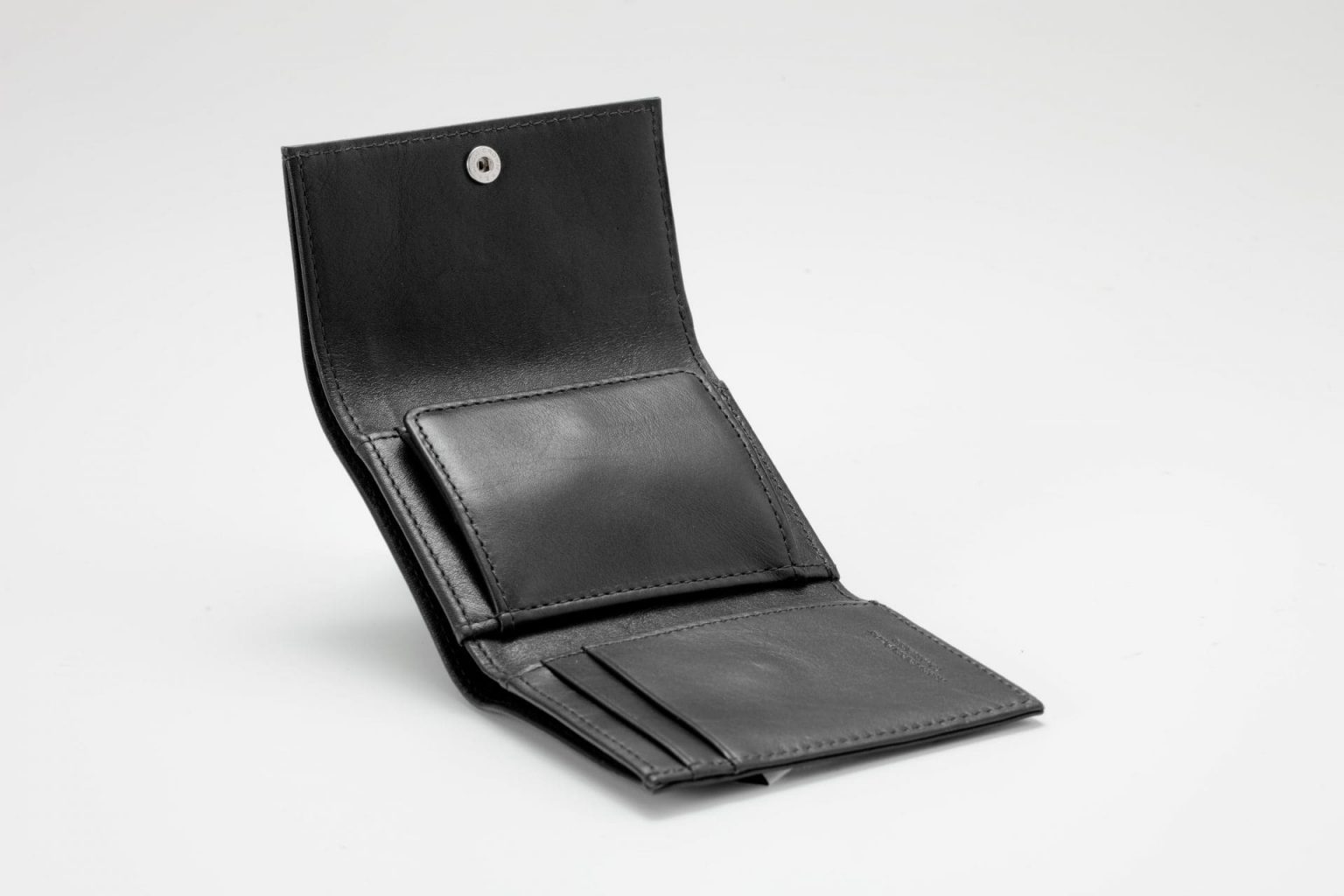 三つ折り財布 ブラック オープン Business Leather Factory（ビジネスレザーファクトリー）