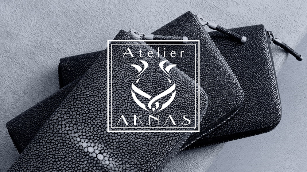 Atelier AKNAS（アトリエ アクナス）ガルーシャ ラウンドジップ長財布