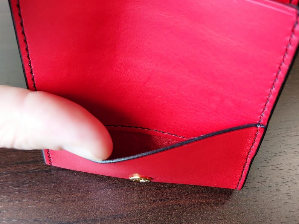 リスシオ ショート財布「Black x Red」NIBUR（ニブール）Mens Leather Store（メンズレザーストア）マルチポケット（小銭入れのカブセ差込）