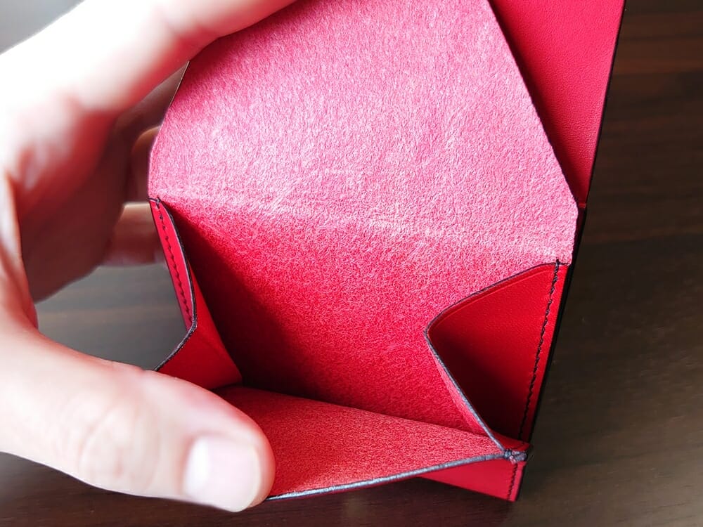リスシオ ショート財布「Black x Red」NIBUR（ニブール）Mens Leather Store（メンズレザーストア）小銭入れ 内装