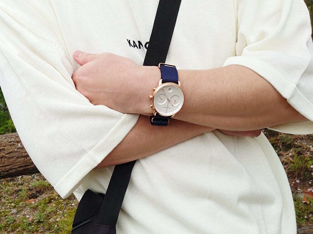 20代メンズおすすめ腕時計 Nordgreen ノードグリーン Pioneer パイオニア ネイビーナイロン着用 カスタムファッションマガジン