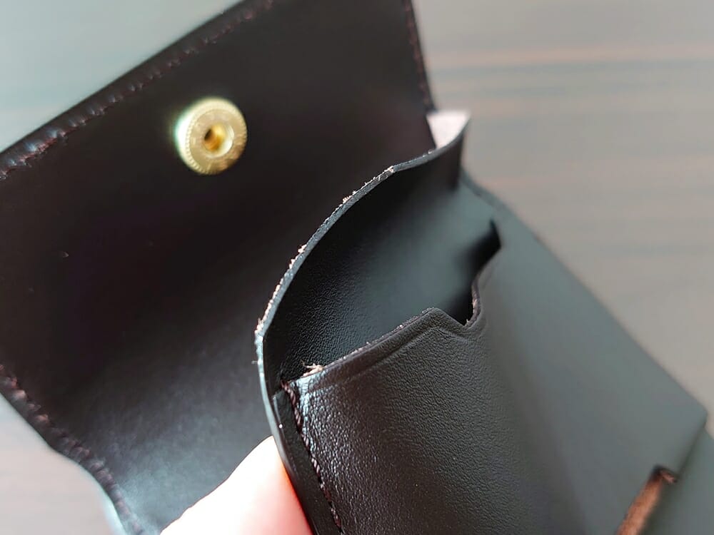 LIFE POCKET（ライフポケット）MiniWallet3 ミニウォレット3 espresso エスプレッソ レザーの薄さ 札入れの端