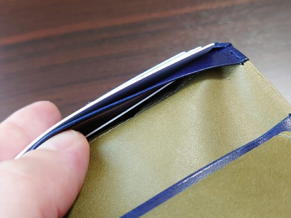 JOGGO（ジョッゴ）ENISHI 2つ折り財布 姫路レザー（グリーン、ブルー）カードポケット 使い勝手2