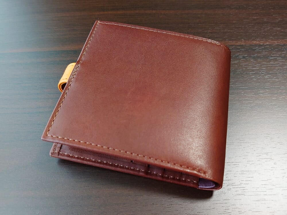 JOGGO（ジョッゴ）ENISHI 2つ折り財布 姫路レザー（ブラウン、オレンジ）財布全体 背面