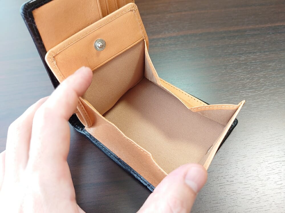 二つ折り財布 st-819 イタリアンレザー（フルグレイン）スキミング防止機能付 MURA（ムラ）見開き ボックス型 小銭入れ 広さ