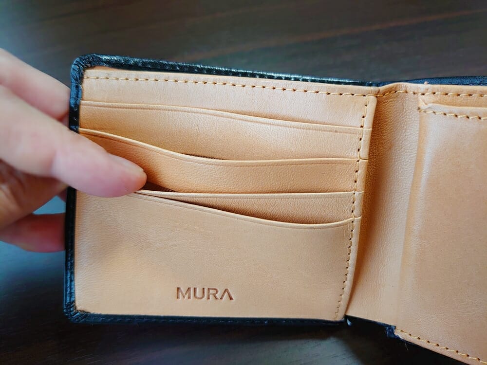 二つ折り財布 st-819 イタリアンレザー（フルグレイン）スキミング防止機能付 MURA（ムラ）見開き部分のカードポケット