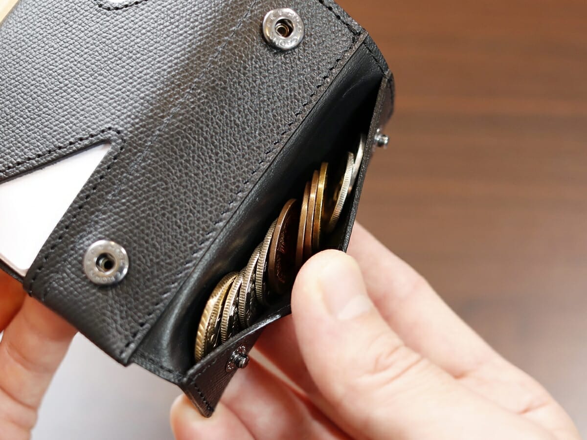 薄い財布 abrAsus アブラサス SUPERCLASSIC スーパークラシック 薄型二つ折り財布 メンズ レビュー お金とカードの収納具合4