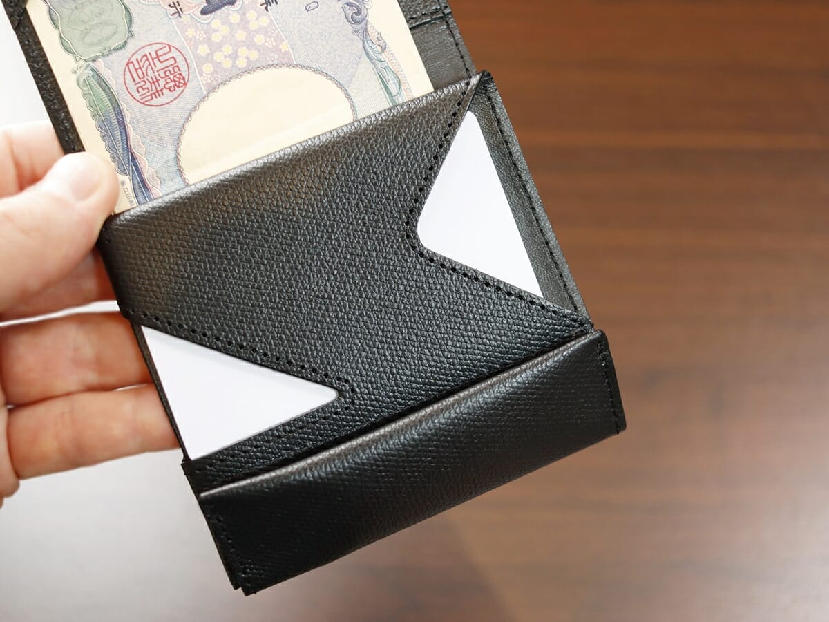 薄い財布 abrAsus アブラサス SUPERCLASSIC スーパークラシック 薄型二つ折り財布 メンズ レビュー カードポケットの使い心地5