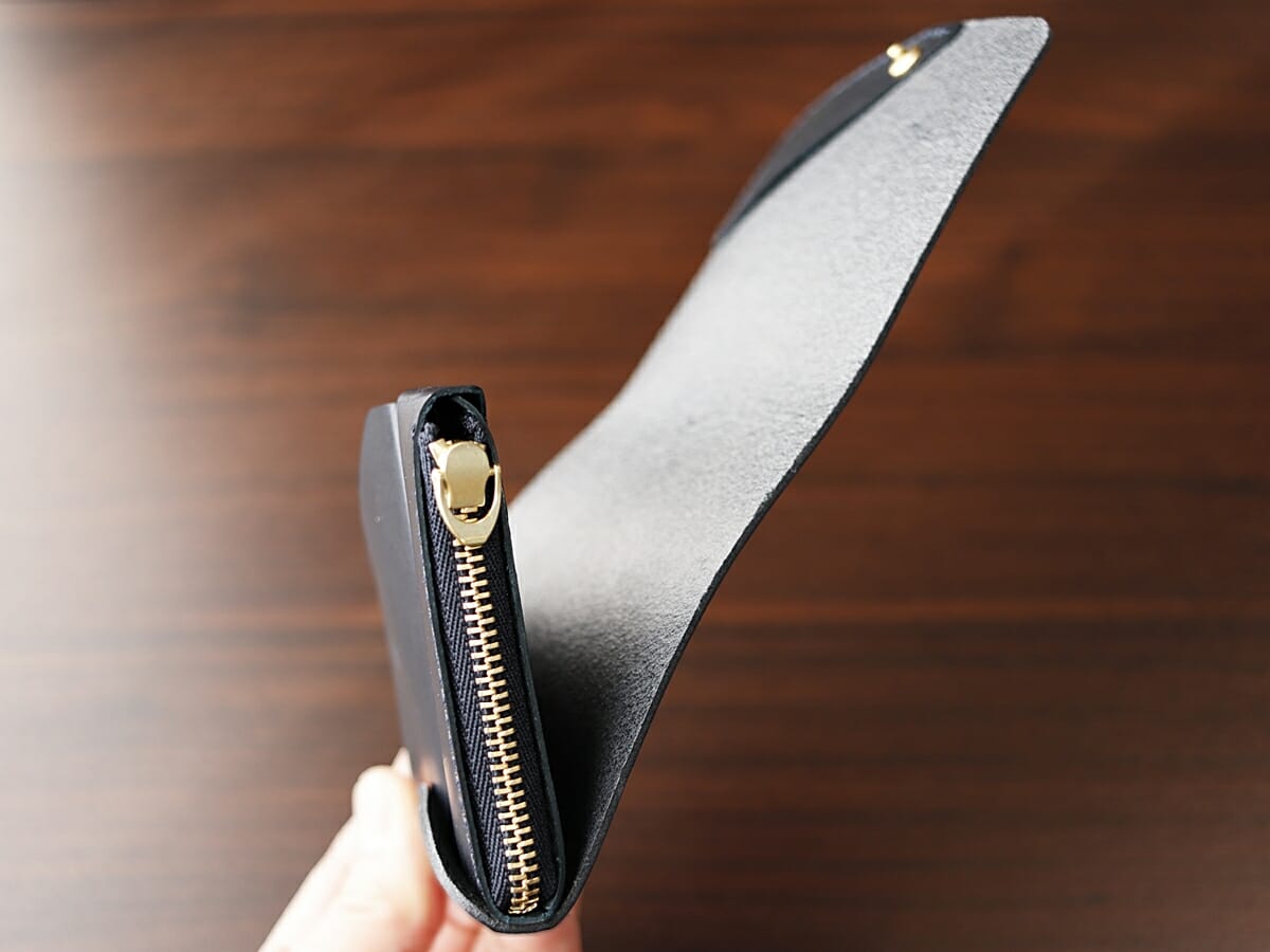 小さく薄い財布Saku ver.2 小さく薄い財布SAKU moku（モク）プエブロモデルを比較10