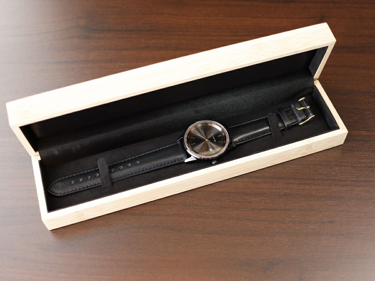 Automatic 自動巻き腕時計 A01 black（automatic）機械式 VEJRHOJ ヴェアホイ 腕時計レビュー カスタムファッションマガジン デザイン 全体3