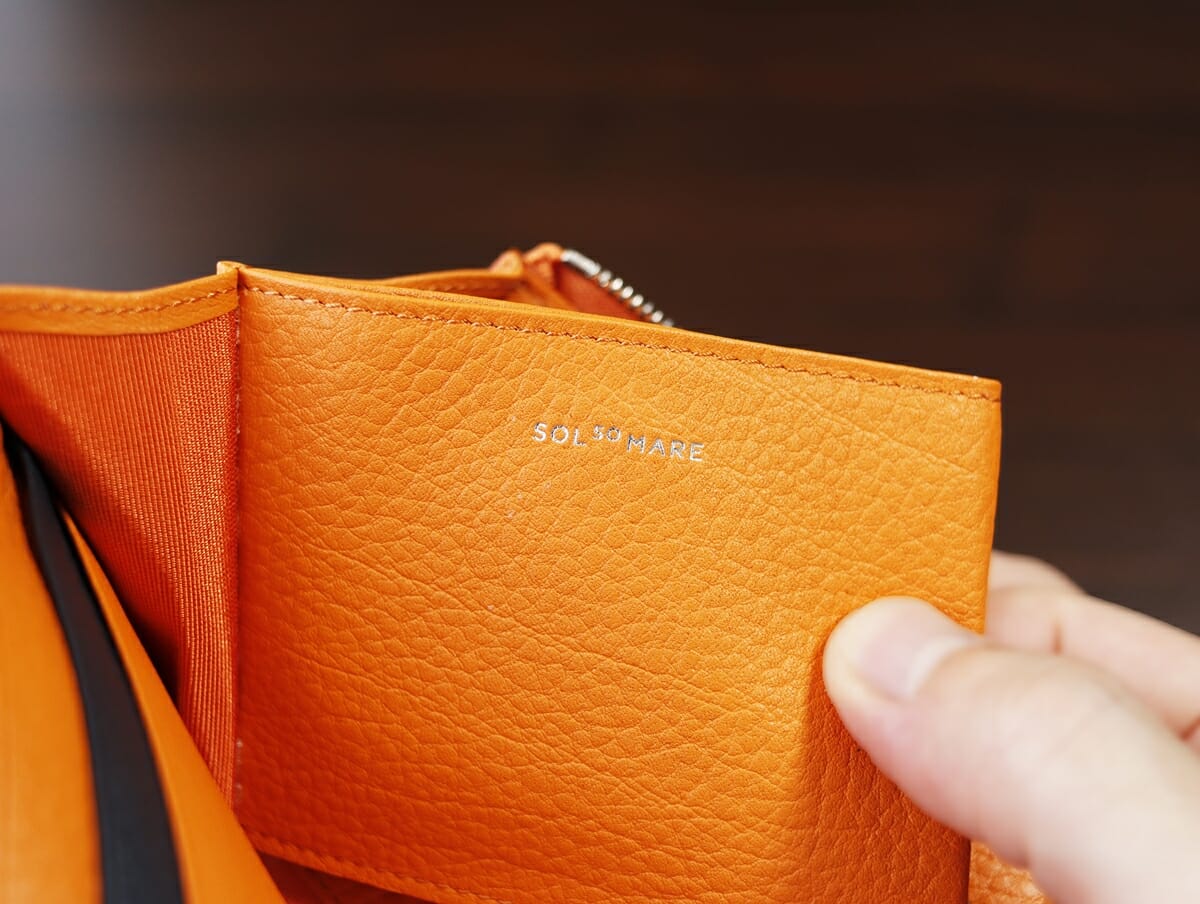 リーヴァ Lファスナーマルチ財布 セッカ（オレンジ）SOLSOMARE（ソルソマーレ）財布レビュー 内装デザイン 収納ポケット4
