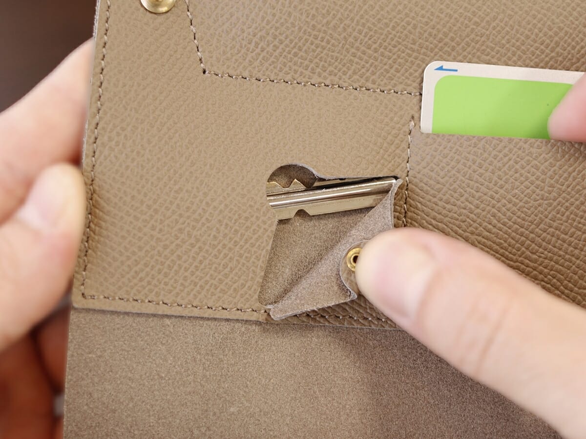 小さく薄い長財布Uno（ウーノ）moku モク もく ノブレッサカーフ 財布レビュー 使い心地5