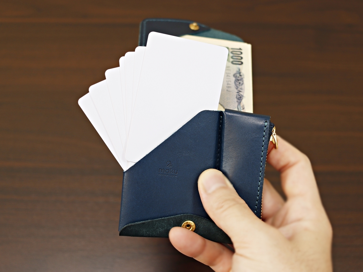 moku（モク）小さく薄い財布Saku Ver.2 com-ono（コモノ）薄い財布 Slim-005pb 財布の比較レビュー カードポケット2